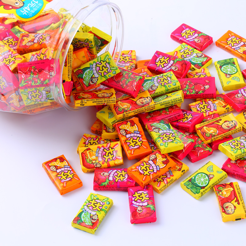 童趣滿溢的甜蜜回憶 大大泡泡糖什錦味150片桶裝，不僅是糖果，更是童年